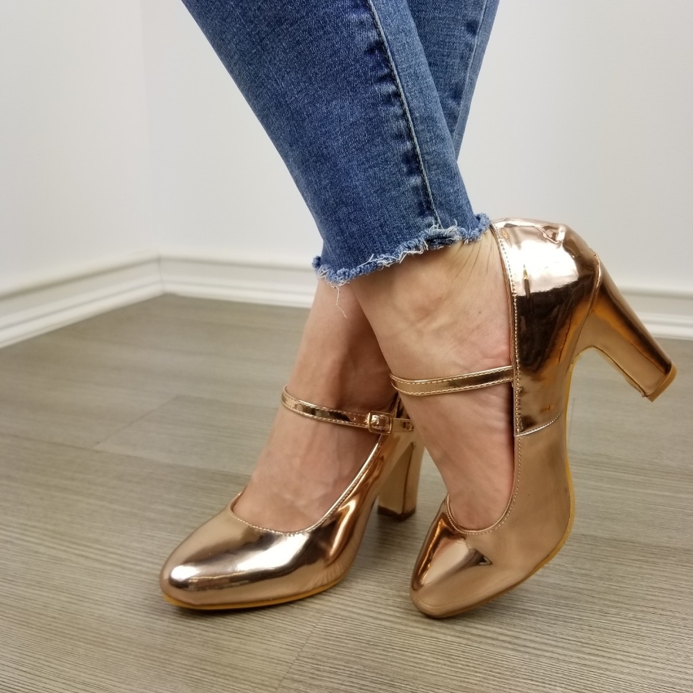 Rose gold metallic round toe pumps - Picture 4 of 7